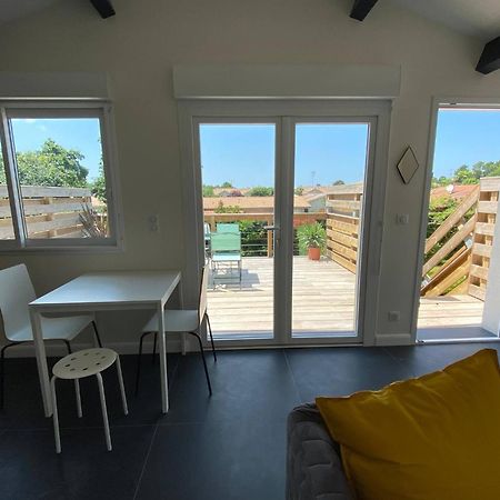 Appartement Des Pignons A Lege Bourg Exterior foto