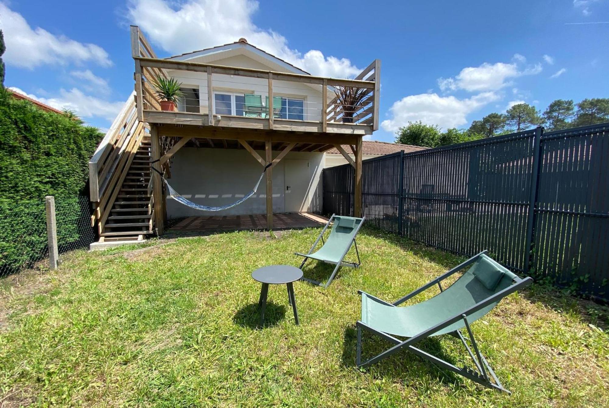 Appartement Des Pignons A Lege Bourg Exterior foto